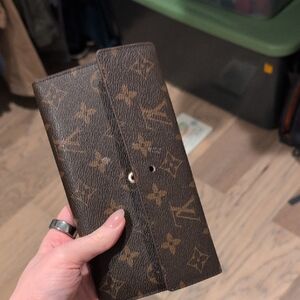 Louis Vuitton Brown and Tan Monogram Clutch
